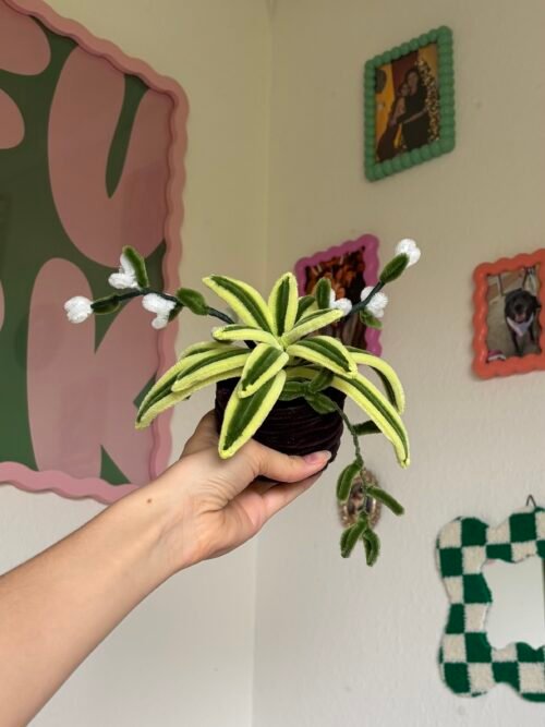 Leafy Spider | Girlypop DIY | Pipe Cleaners